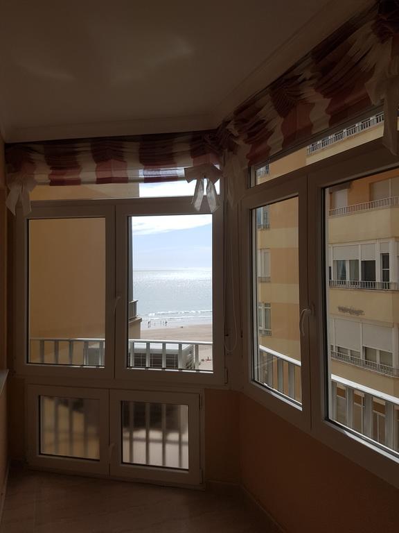 Brisas Cayetano Appartement Cádiz Buitenkant foto